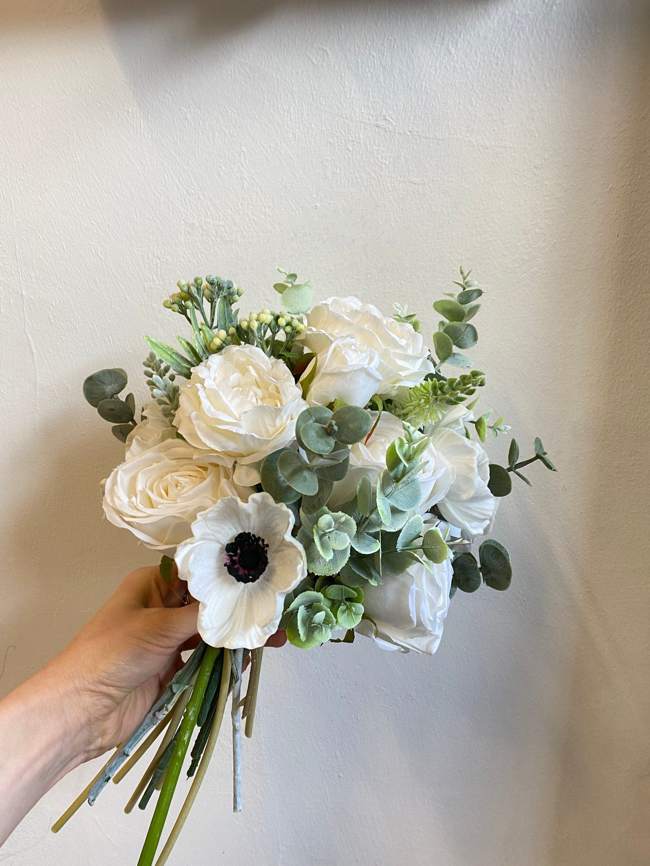Artificial Flowers Bridal Bouquet - Silky White & Green